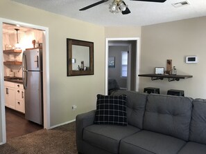 Smart TV, Netflix, streaming services