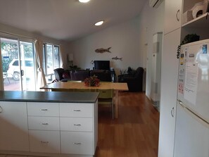 Interior - Dare Beach House Escape (Ocean Grove)