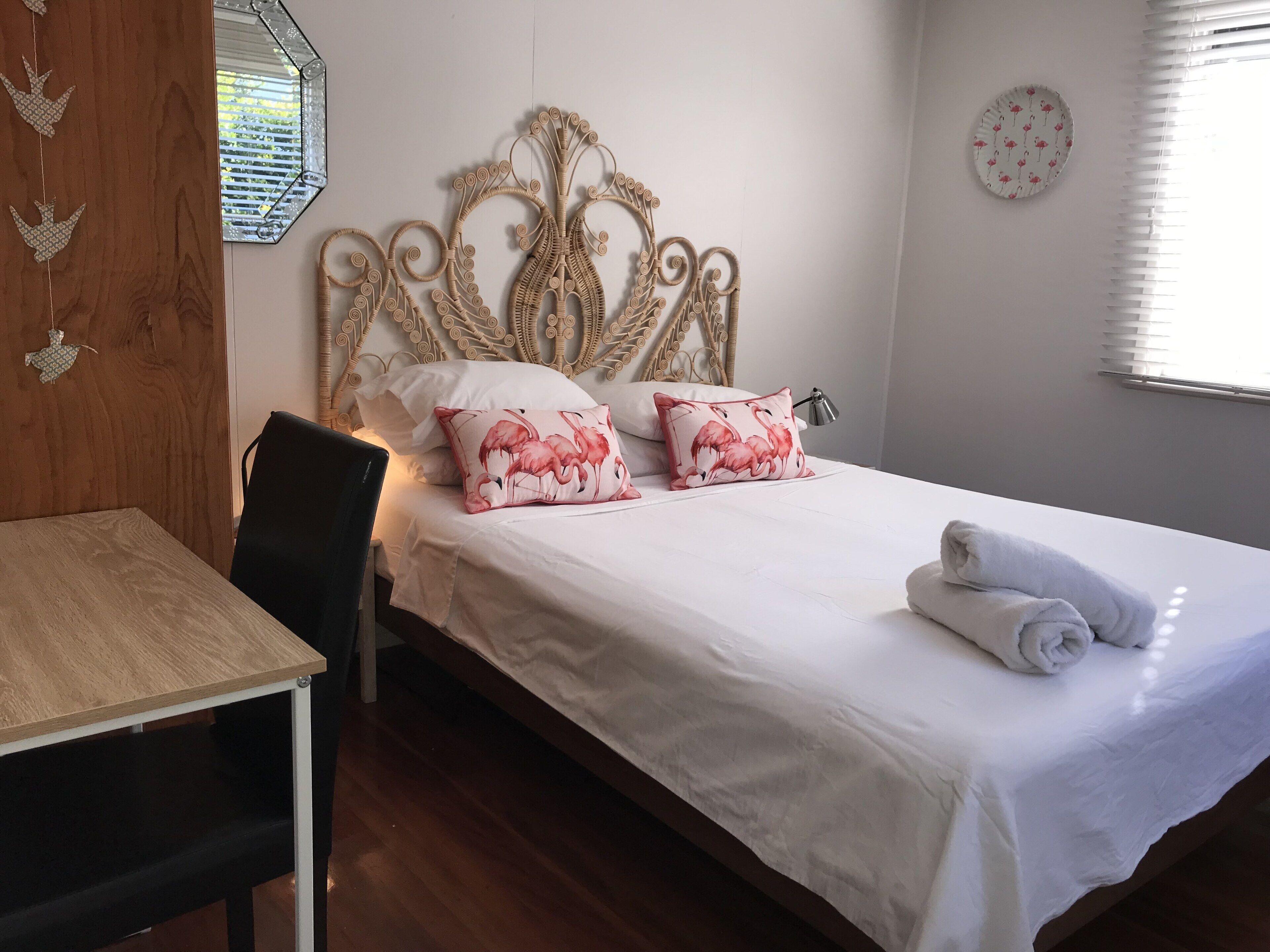 3 camere, una scrivania, ferro/asse da stiro, Wi-Fi