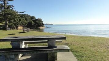 屋外ダイニングエリア