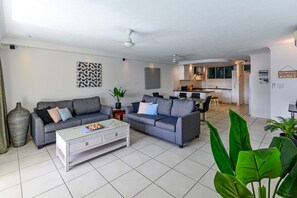 Tv, Netflix, streamingtjenester, stereoanlæg