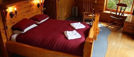 5 chambres, Wi-Fi gratuit, draps fournis