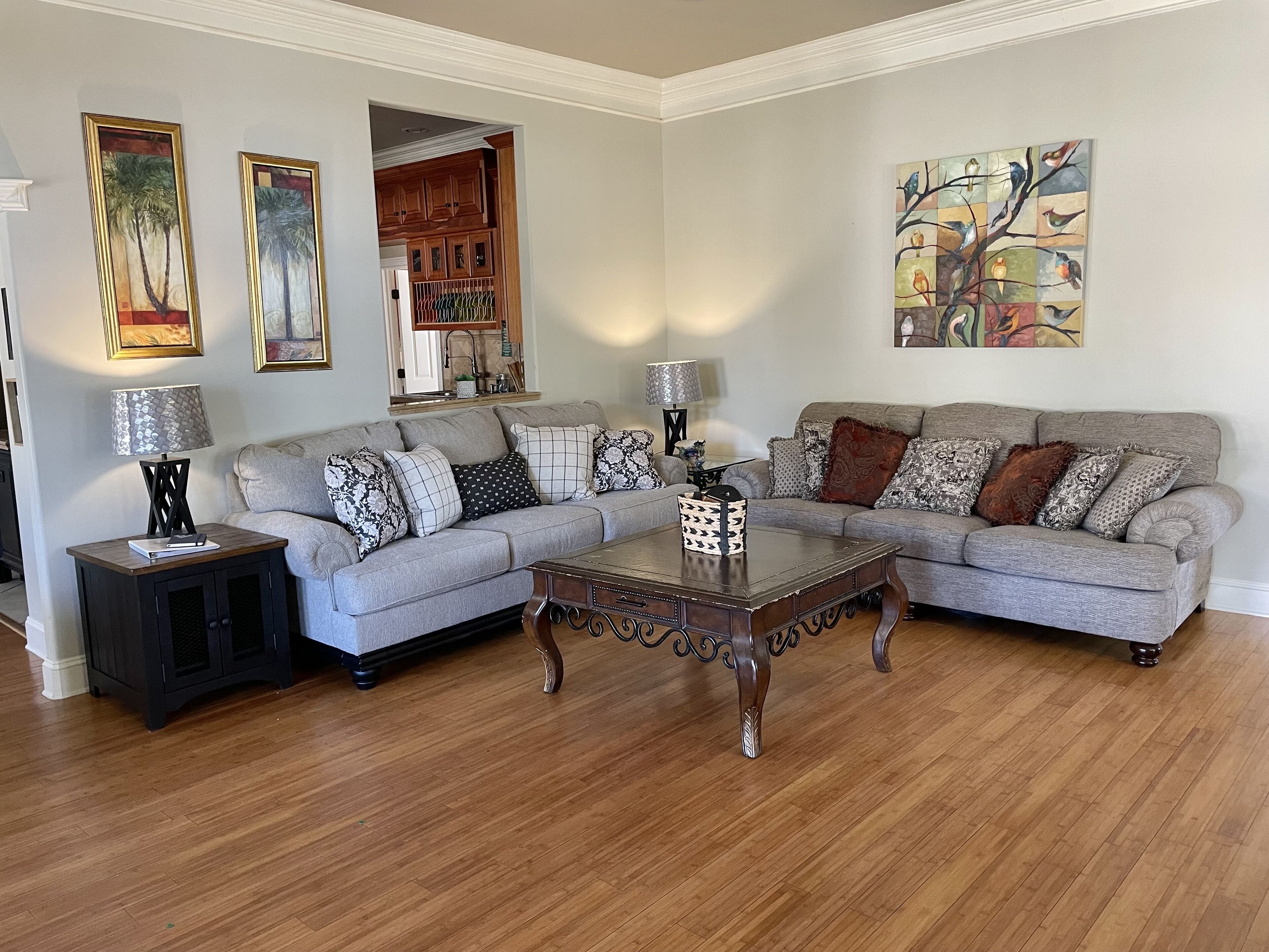 FOOTHILLS OF THE SMOKIES, WATERFRONT 7 BEDROOMS, 5 BATHS ,  5000 SQ. FT. 16 beds