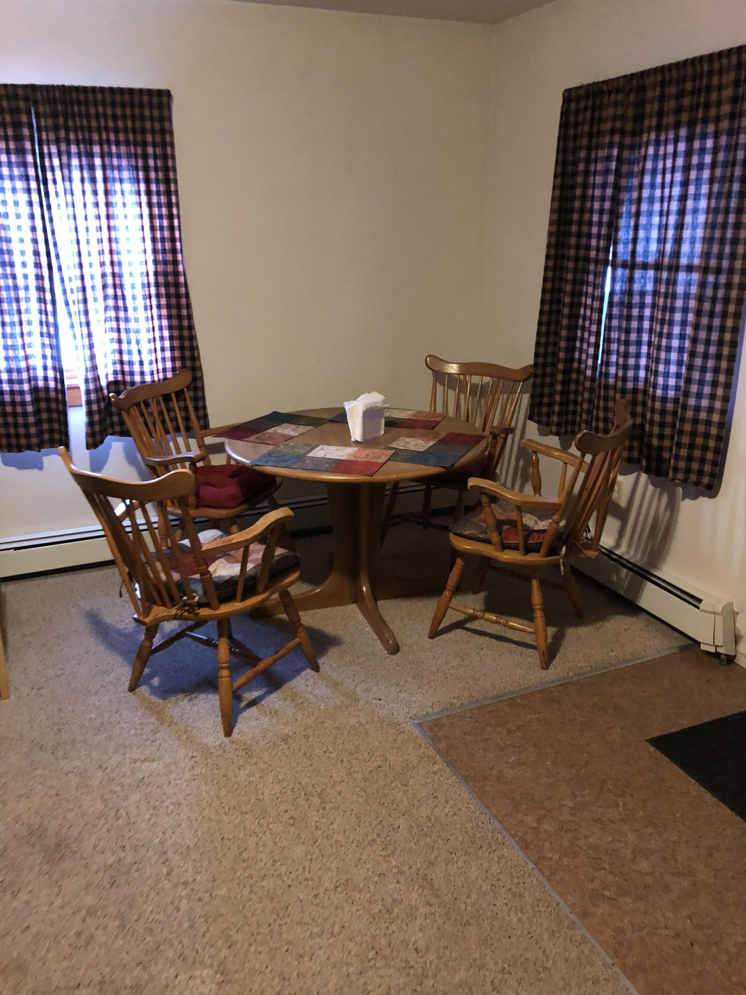 2 bedroom for rent 4 miles from Okemo Mountain!