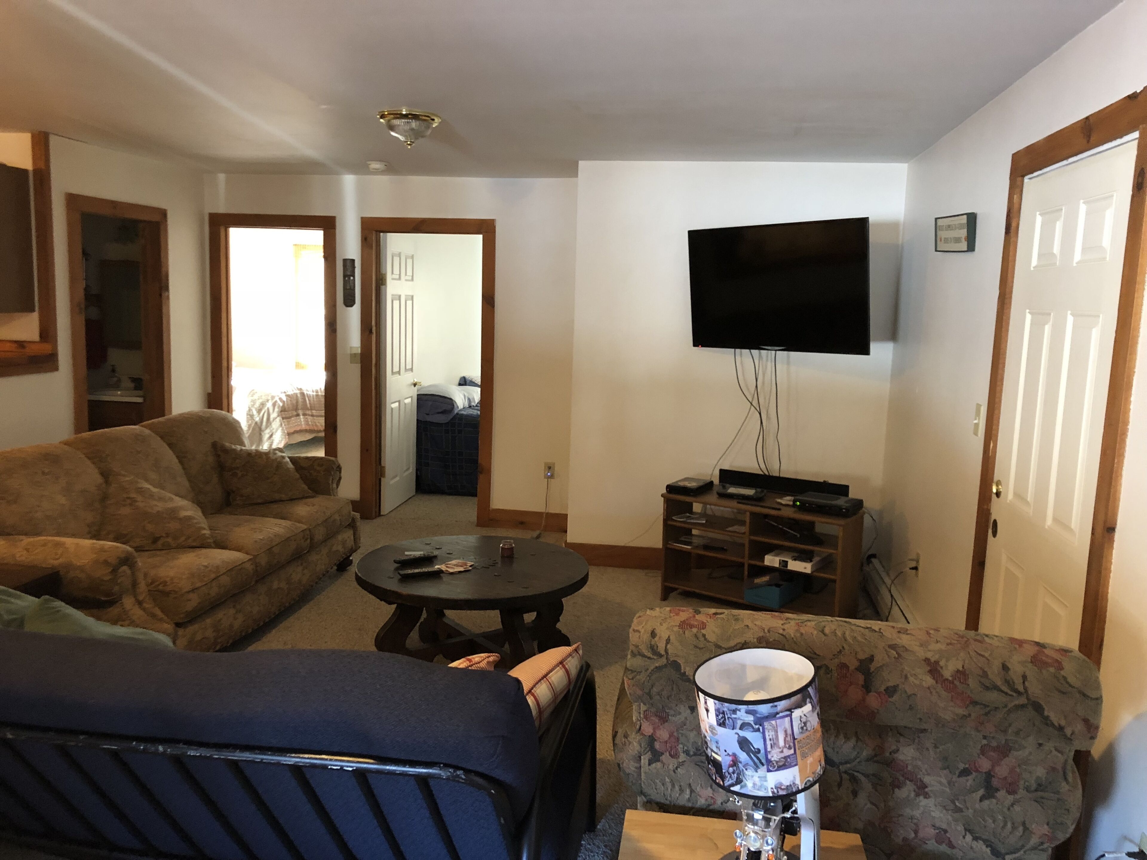 2 bedroom for rent 4 miles from Okemo Mountain!