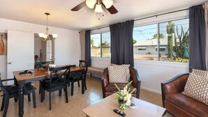 Interior - Charming Home w/ Golf Course + Mountain Views (Sun City)