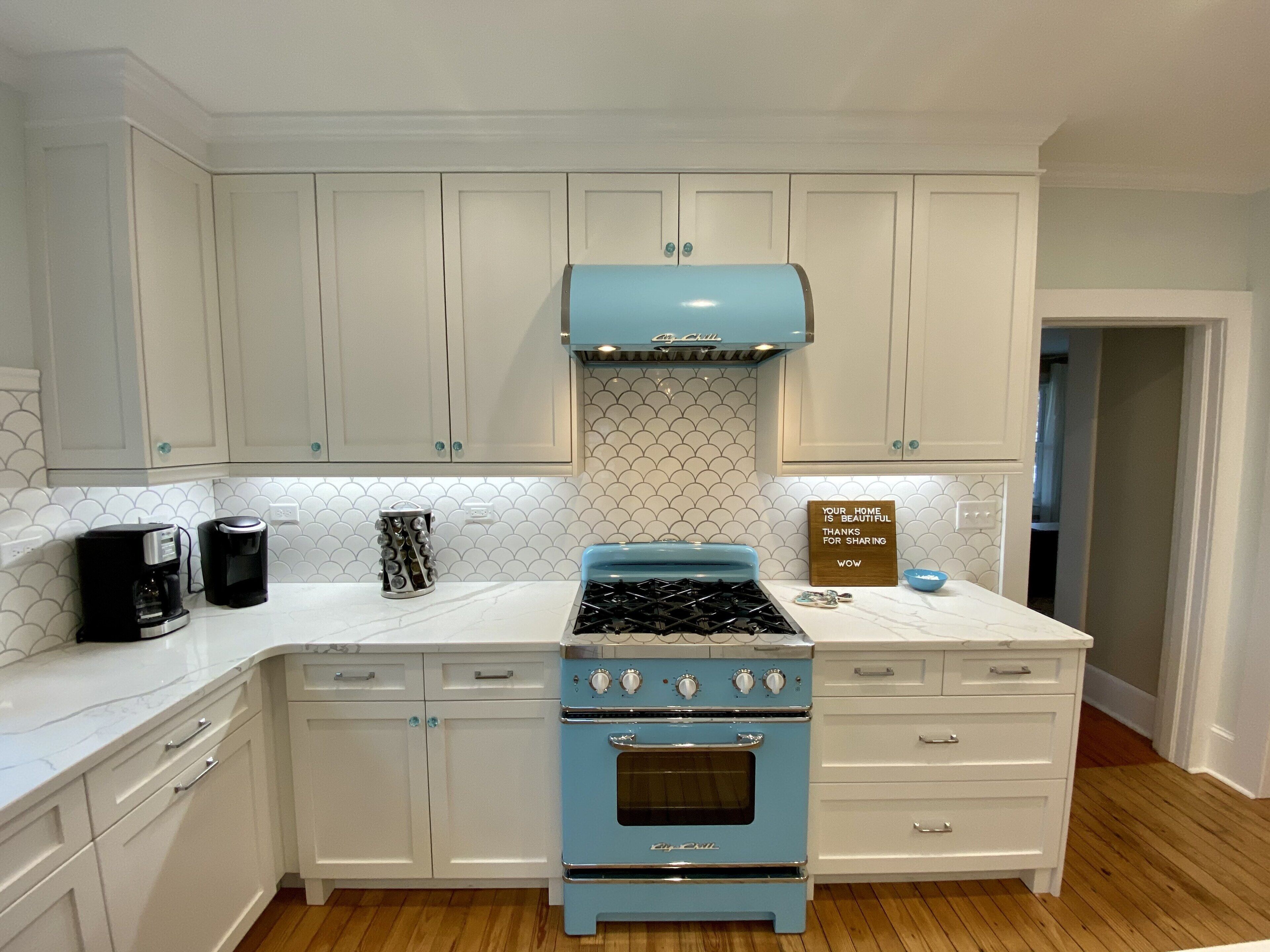 As seen on HGTV! 4 BR, 2 blocks to beach. Newly renovated. Golf Cart Included.