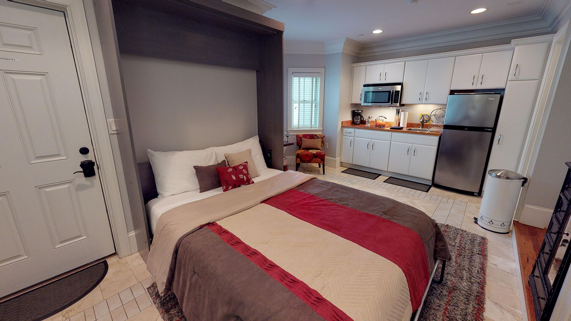 1 habitación, tabla de planchar con plancha, wifi gratis y ropa de cama 