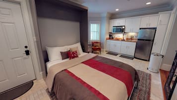 1 habitación, tabla de planchar con plancha, wifi gratis y ropa de cama