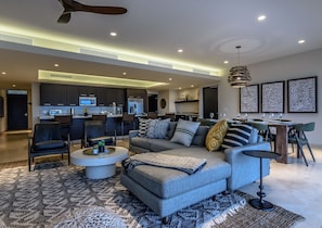 TV, fireplace, Netflix, streaming services