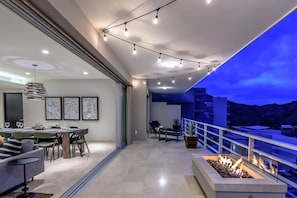 تناول الطعام بالخارج