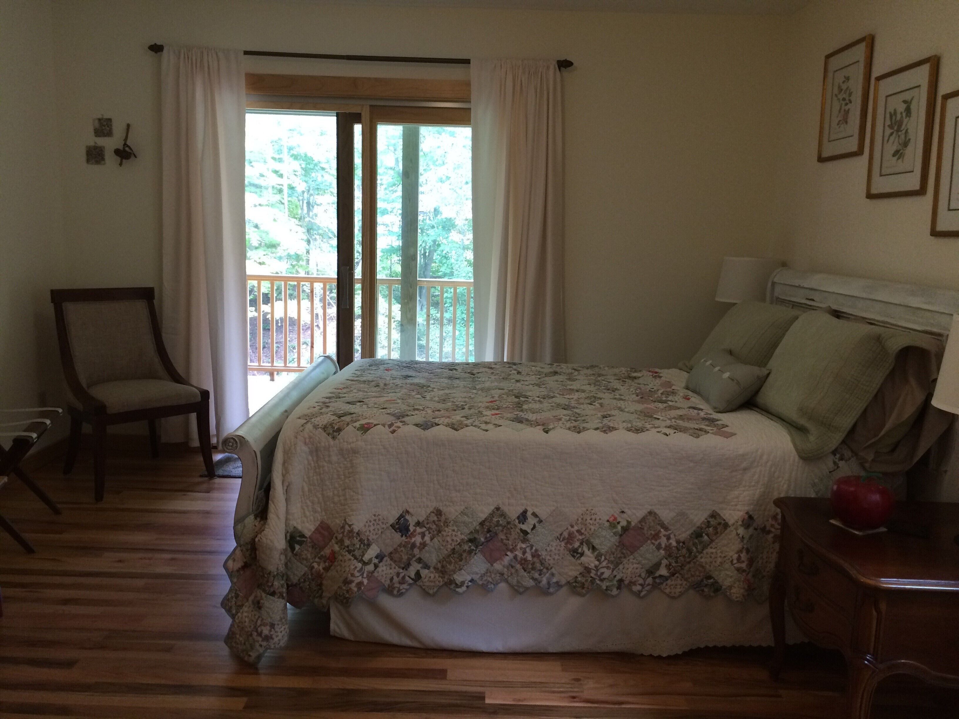 Apple Cabin On The Creek-Mountain Getaway