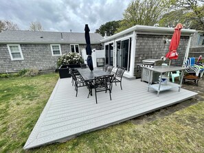 Outdoor dining - Central Air Conditioning, Near the Beach, Gated Yard (West Yarmouth)