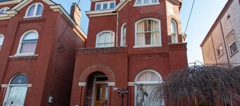 Kentucky Derby Churchill Downs Victorian Mansion 10 mins From it All
