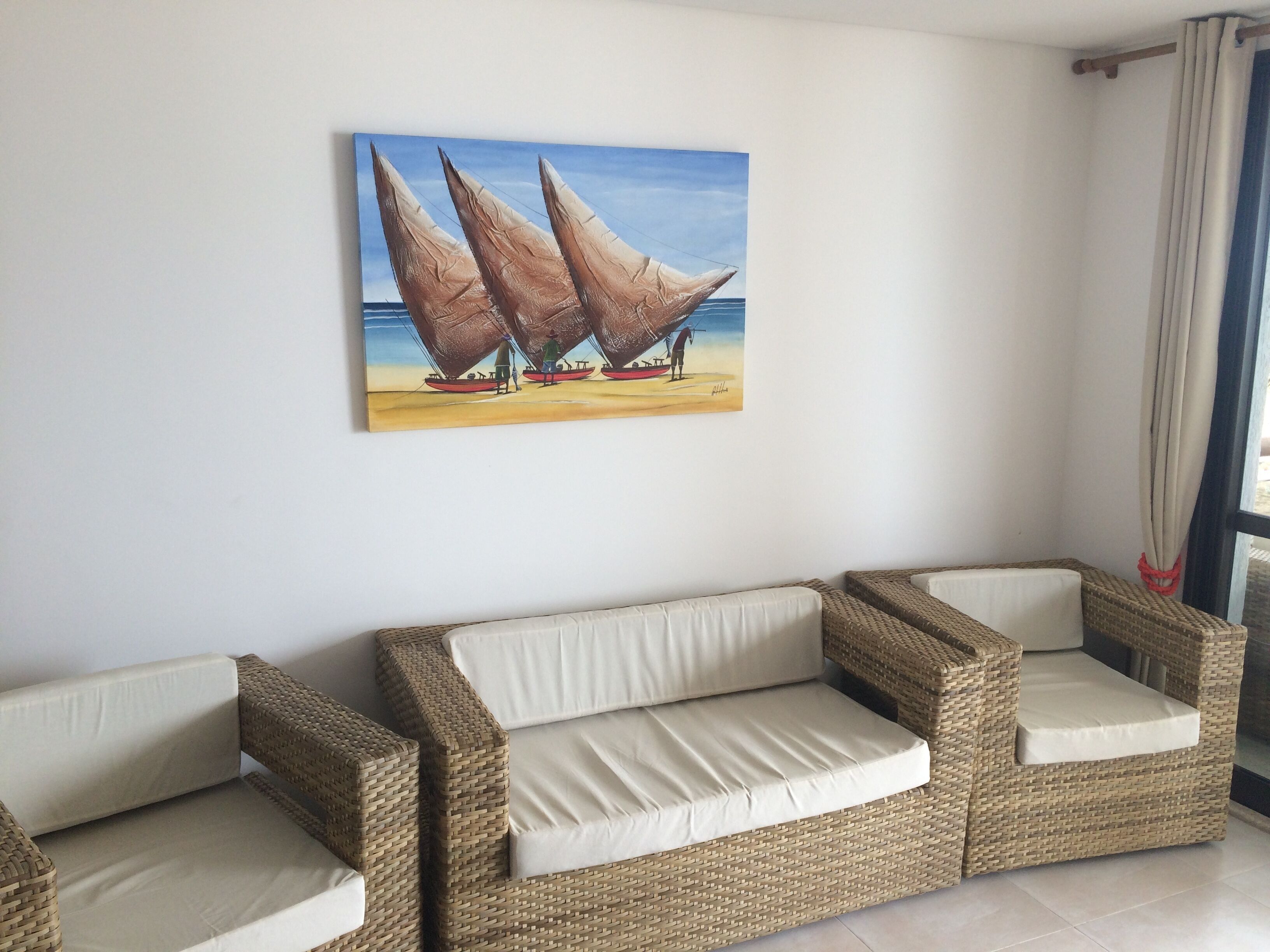 Foot on the sand! Ocean Front! Sea view balcony!