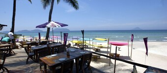 Ocean Front Condo, Juquehy, best beach location.