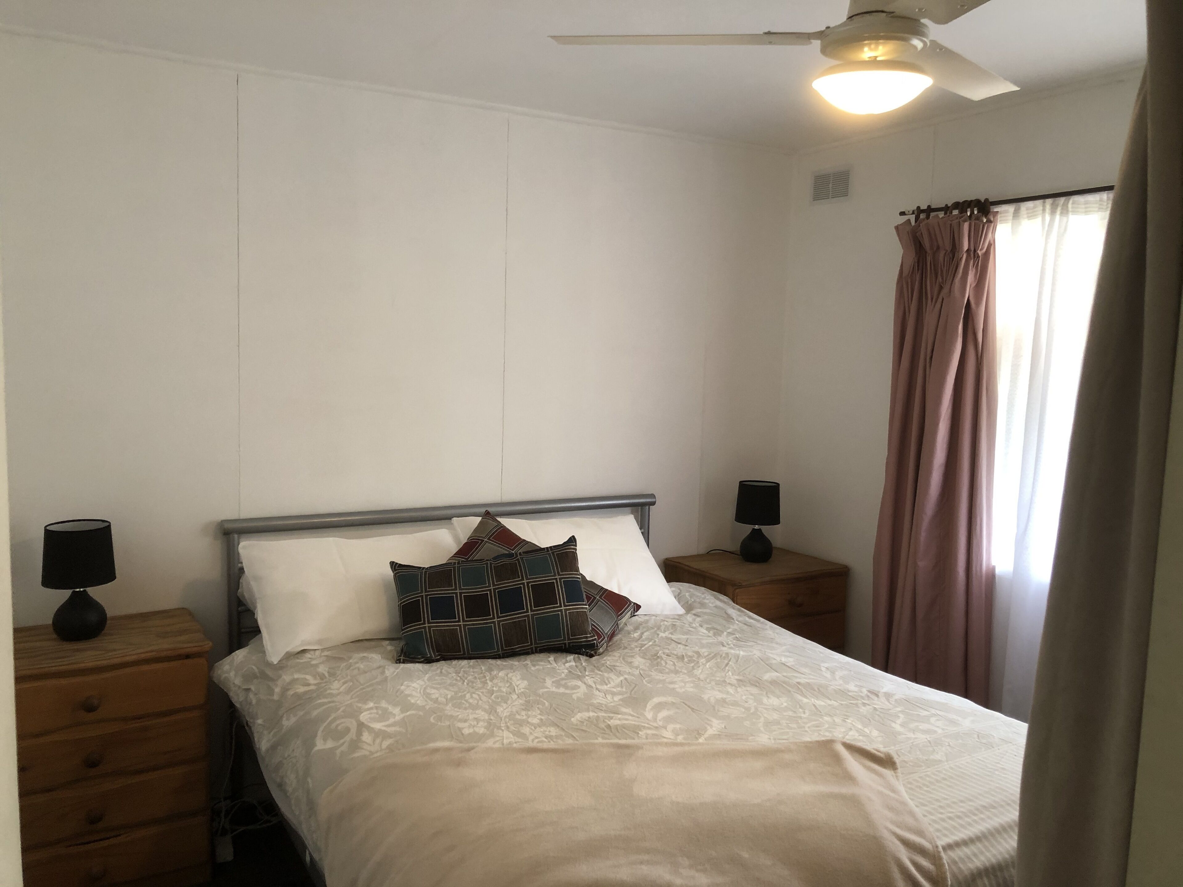 2 Schlafzimmer, Bügeleisen/Bügelbrett, Rollstuhlgeeignet