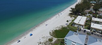 1 bloc à la plage sur la piscine chauffée du lac privé, SPA 6937 Holmes Blvd.