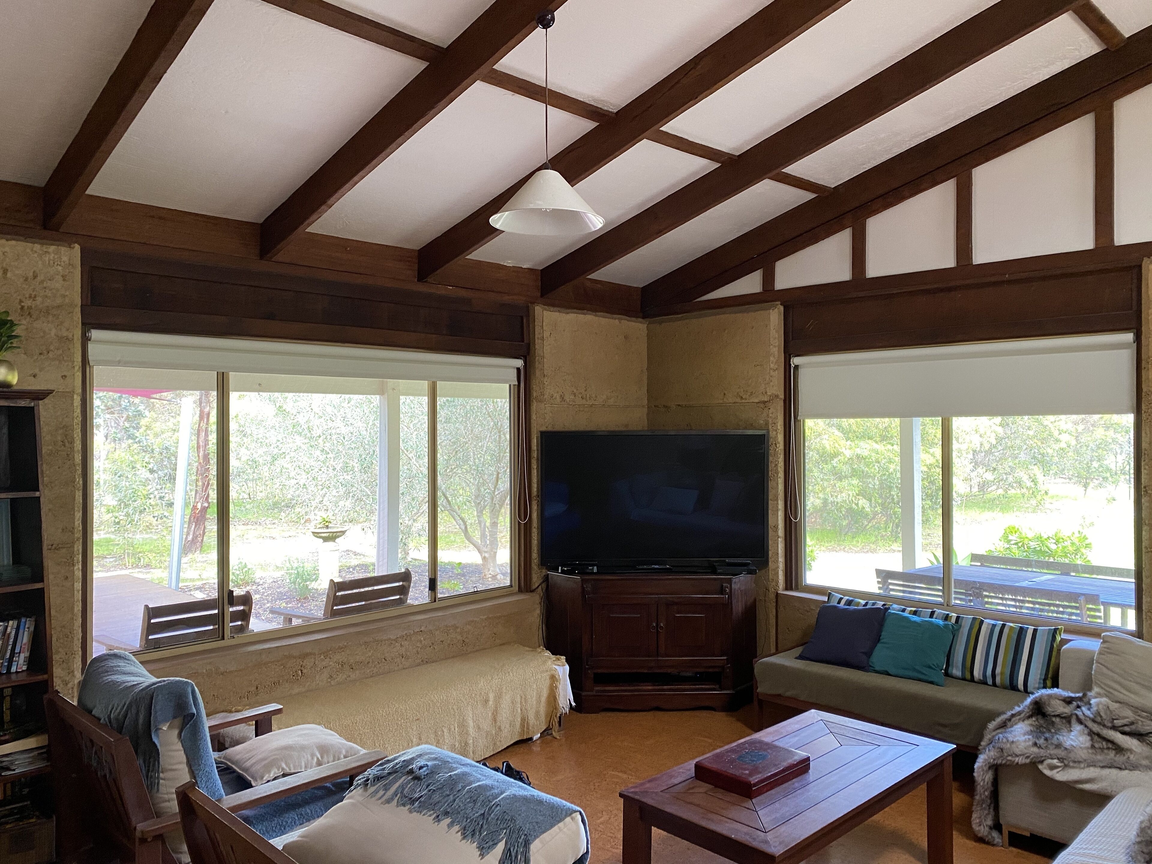 Fantastic bush setting - \"The Clam\" cottage Yallingup — image 11