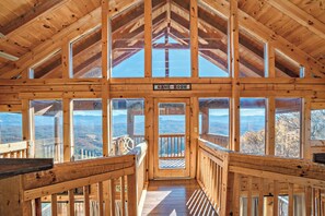 Interior - The Majestic: Spectacular View, Theater, Games, Hot Tub, Wifi, Resort Pool! (Sevierville)