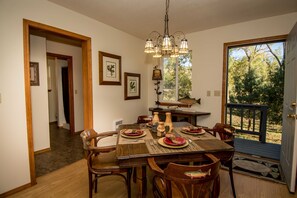 Dining - San Juan River-Horse-Vacation Home (Pagosa Springs)