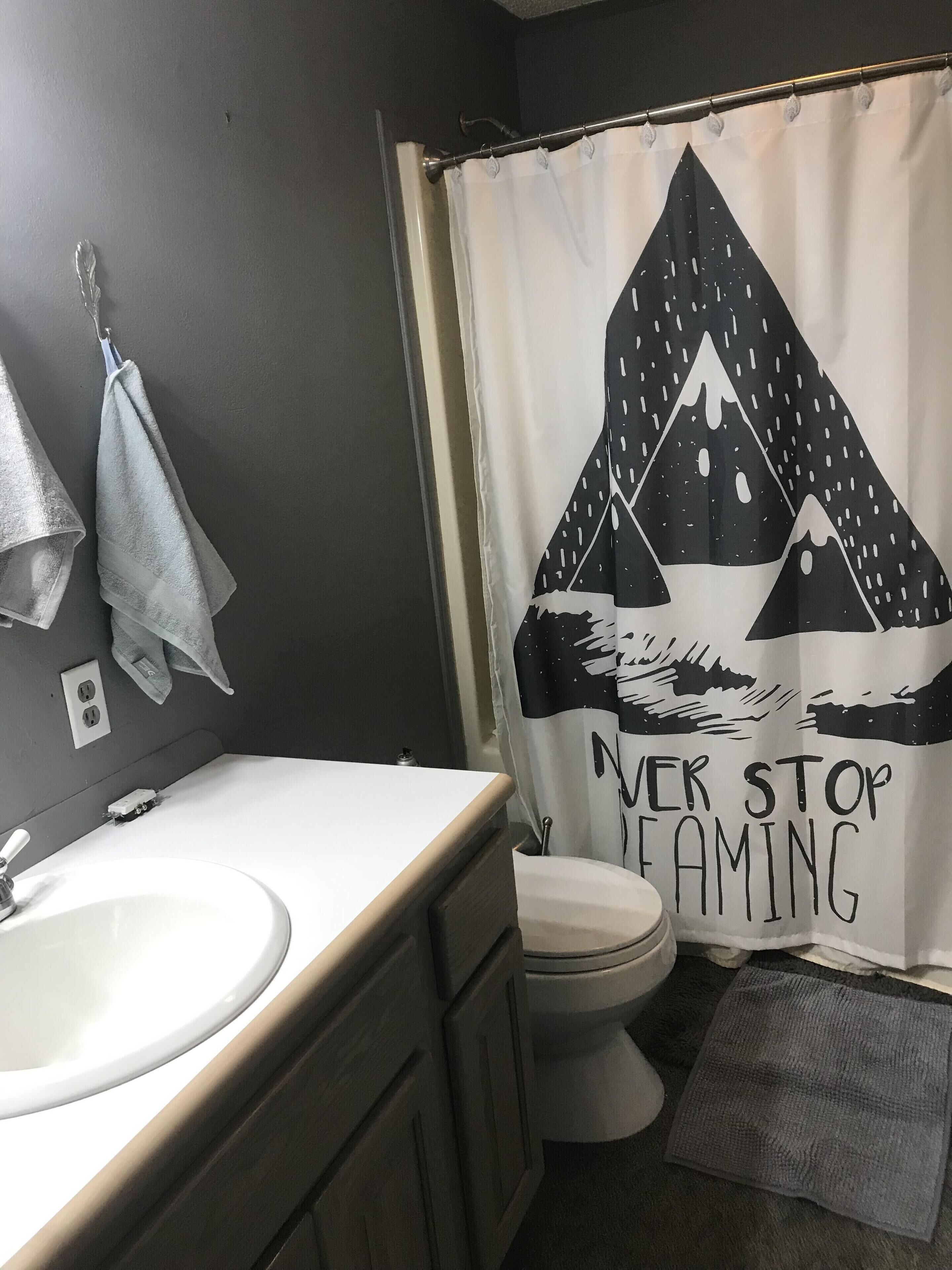  Cleaned & Sanitized!  Beautiful River Views! 