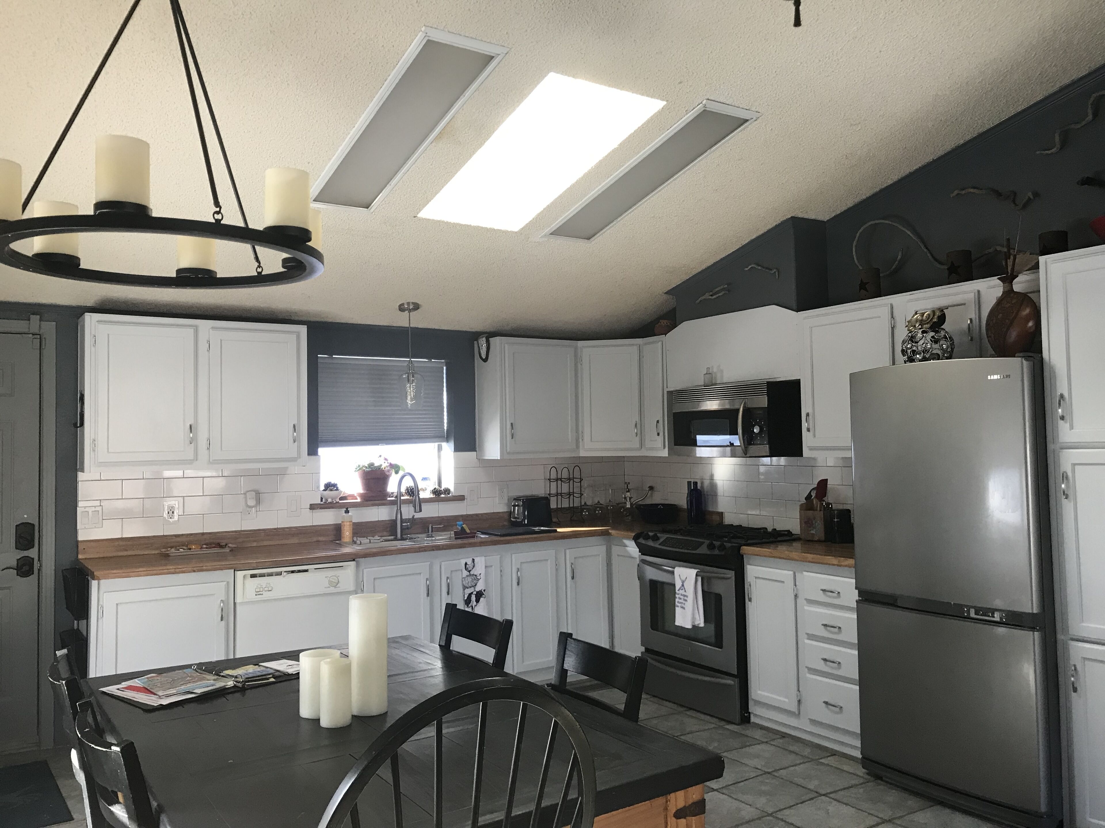  Cleaned & Sanitized!  Beautiful River Views! 