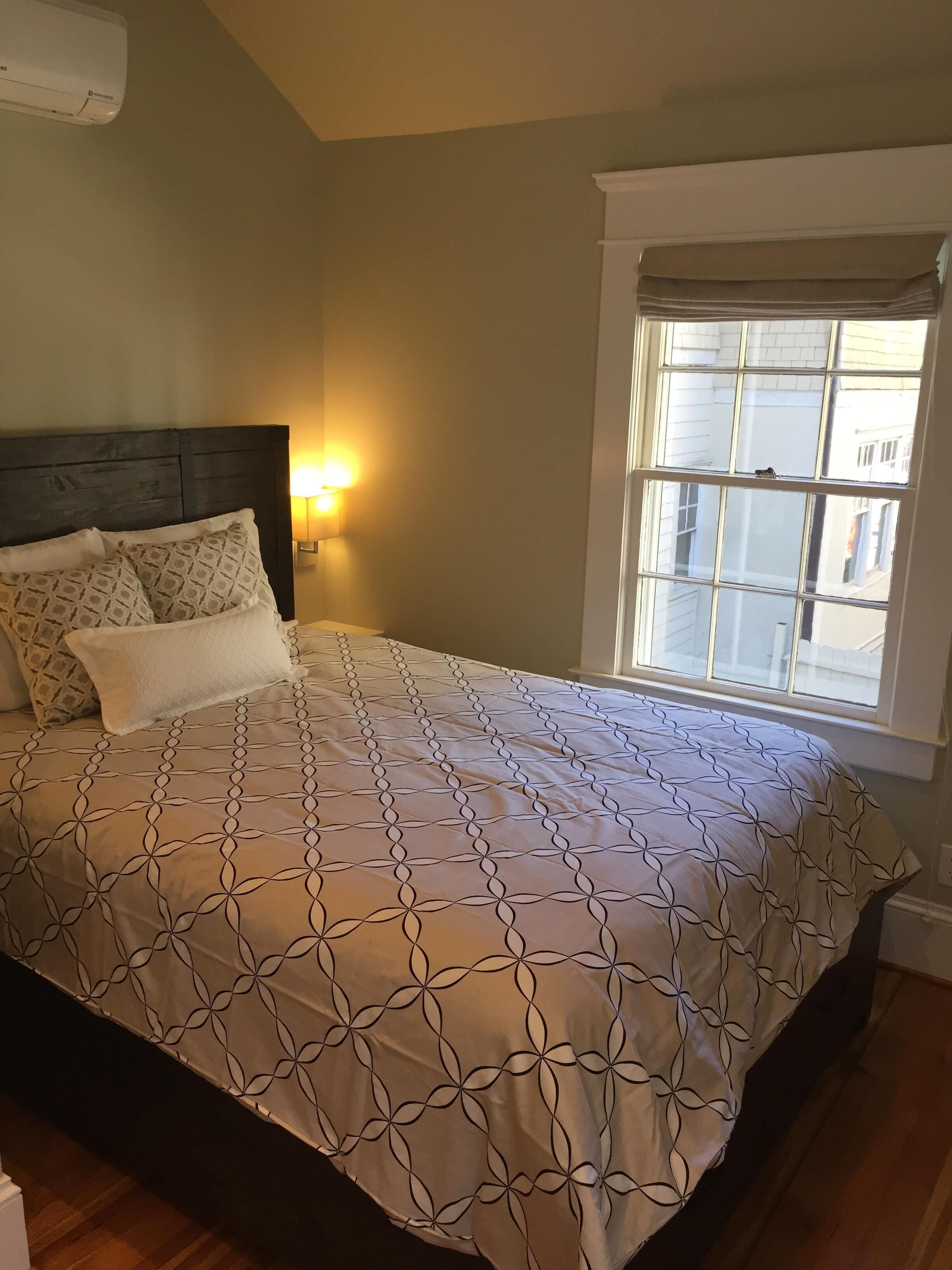 Steps to Piedmont Park - Cozy Midtown/Ansley Park Cottage