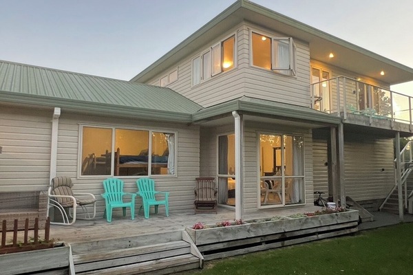 The Waihi beach hive. Check out our insta page @waihibeachhive