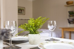 Interior - Dean Village Studio Apartment (Edinburgh)