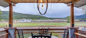 Grand Canyon Train House -A Unique Stay!
