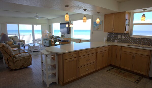 テレビ、書庫、ビデオライブラリ