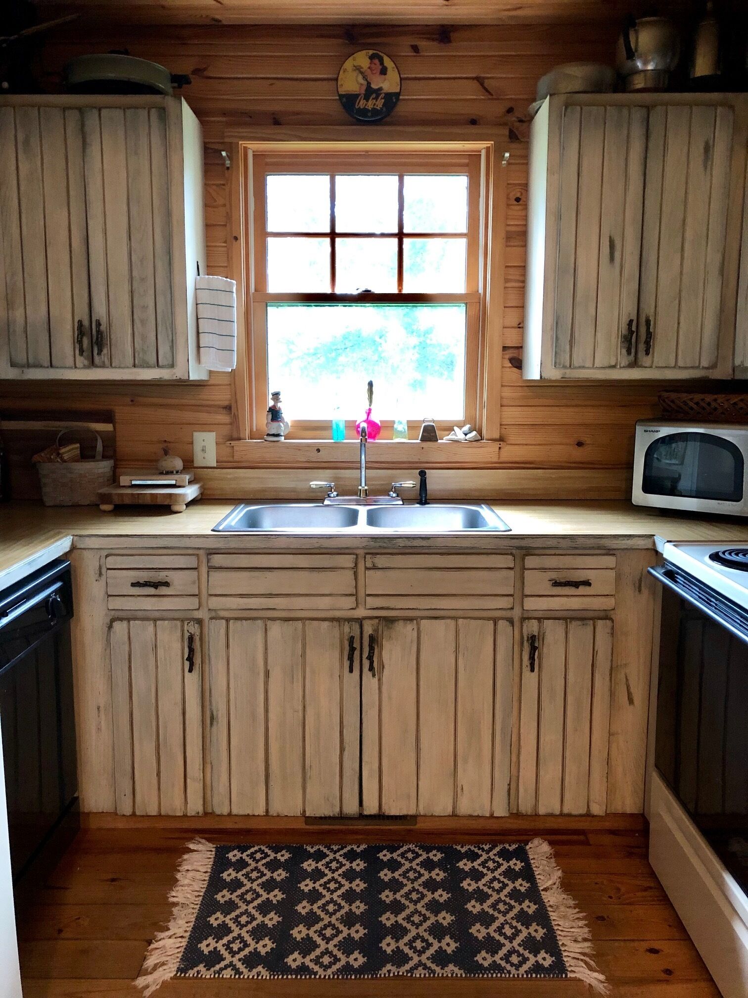 Quiet, Charming & Beautiful 2 Bedroom Cabin on the Little Red River 