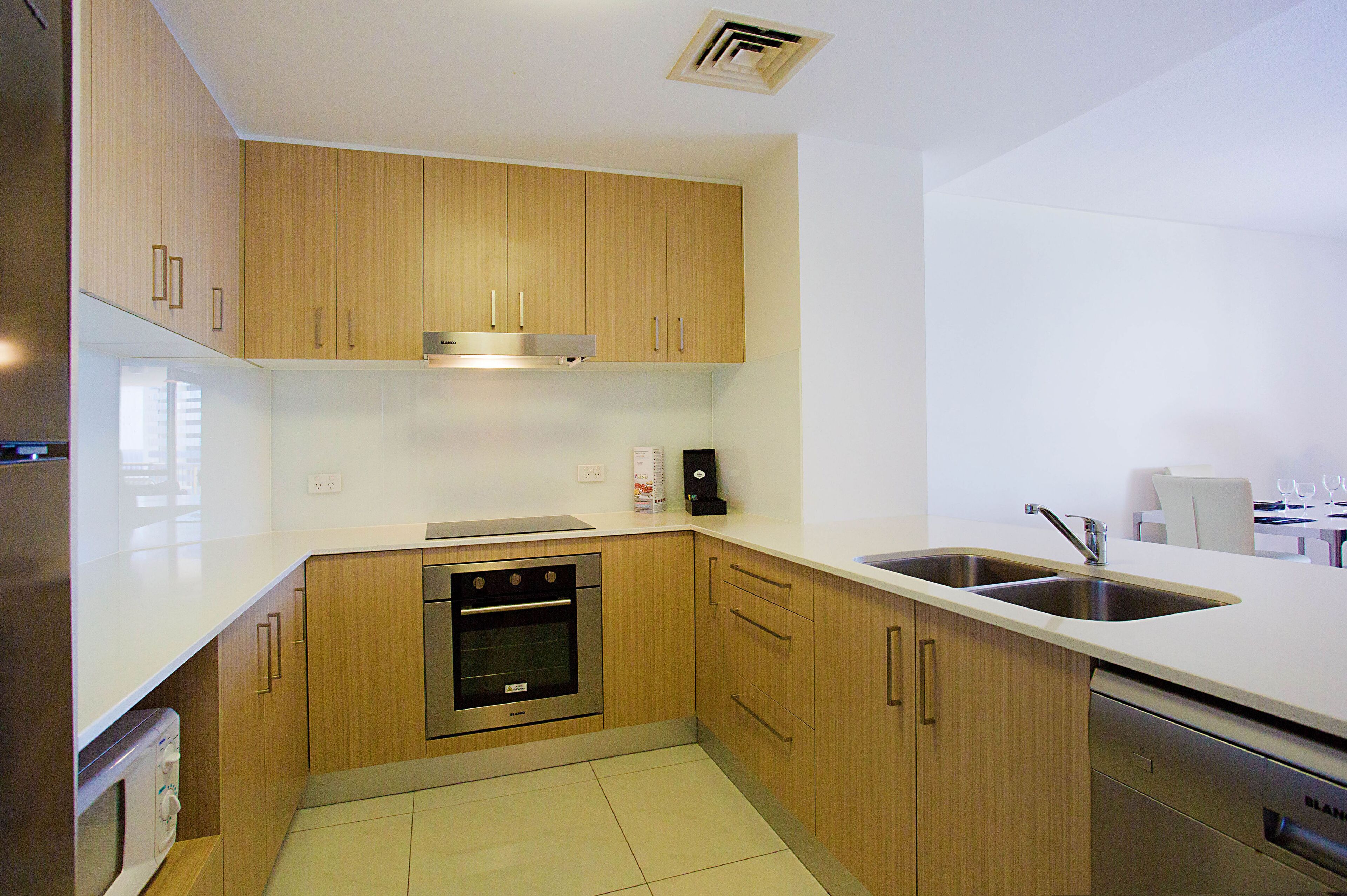 Beautifully Renovated Ocean View 22nd Floor Apartment