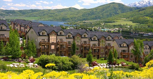 Mtn Haus! Alennus tix @ PowMow, yksityinen Fire Pit, kaksi kylpytynnyriä vain muutaman askeleen päässä!