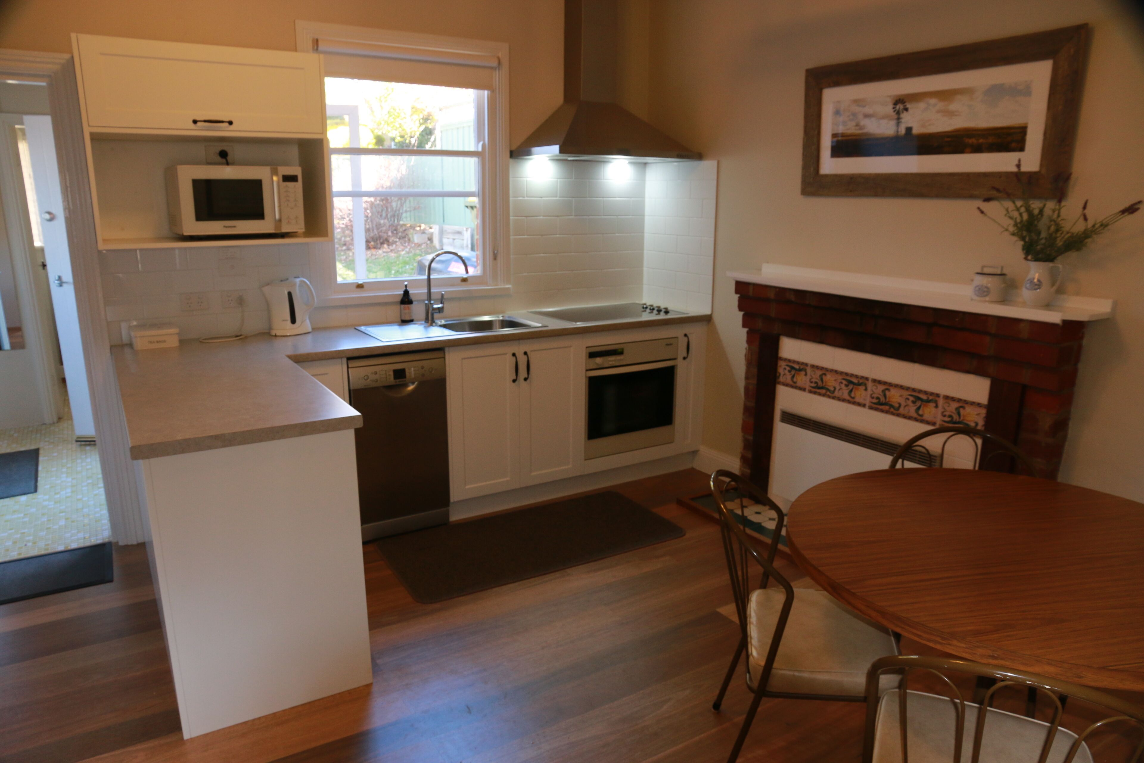 Denison Cottage Old Adaminaby — image 12