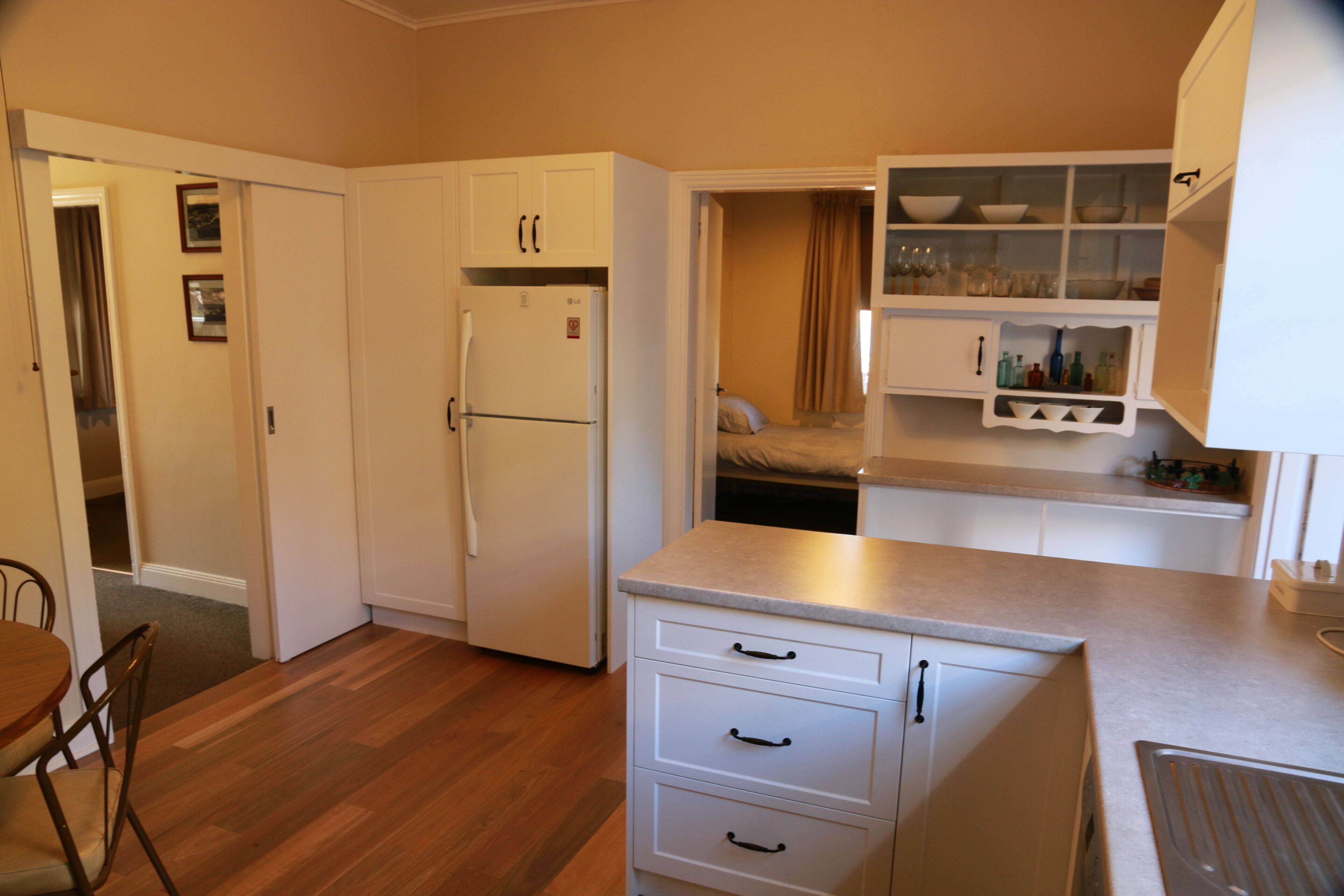 Denison Cottage Old Adaminaby — image 11