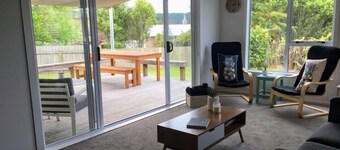 Your private slice of lake life! Pet friendly!