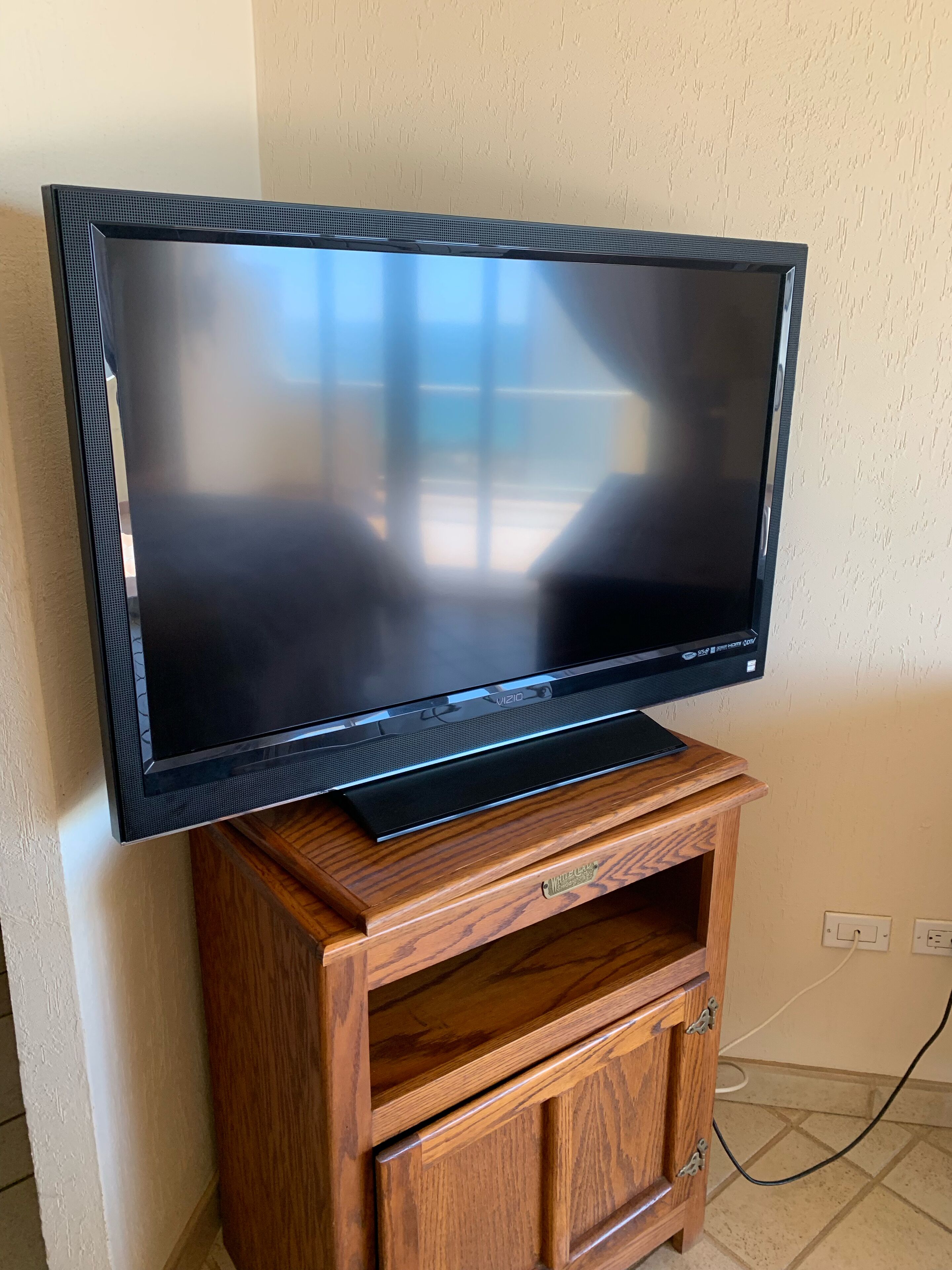 one bedroom condo with a beautiful ocea view