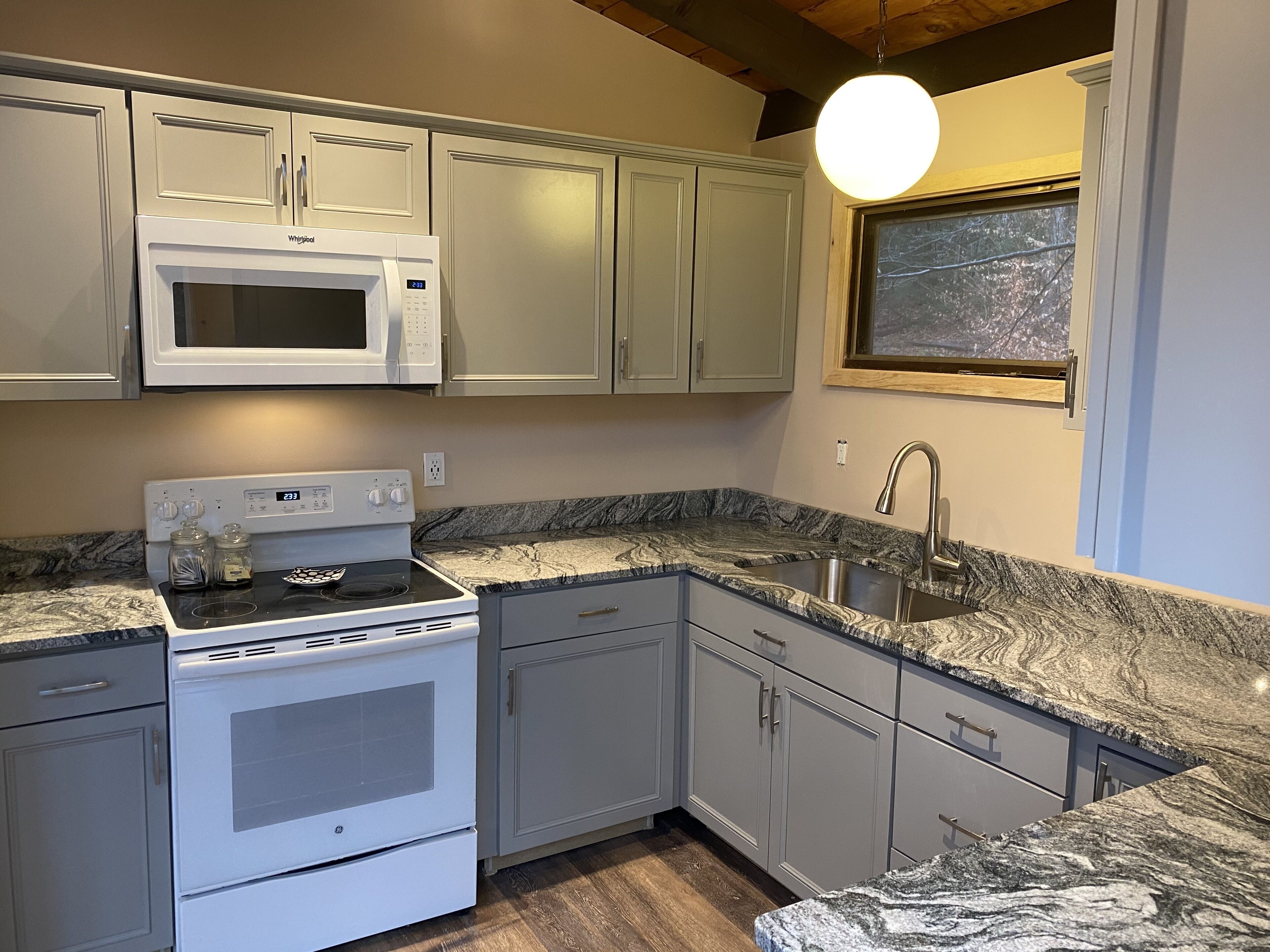 DISCOUNTED RATES AVAILABLE! 10% to 15% off for 3 or more days booked. 