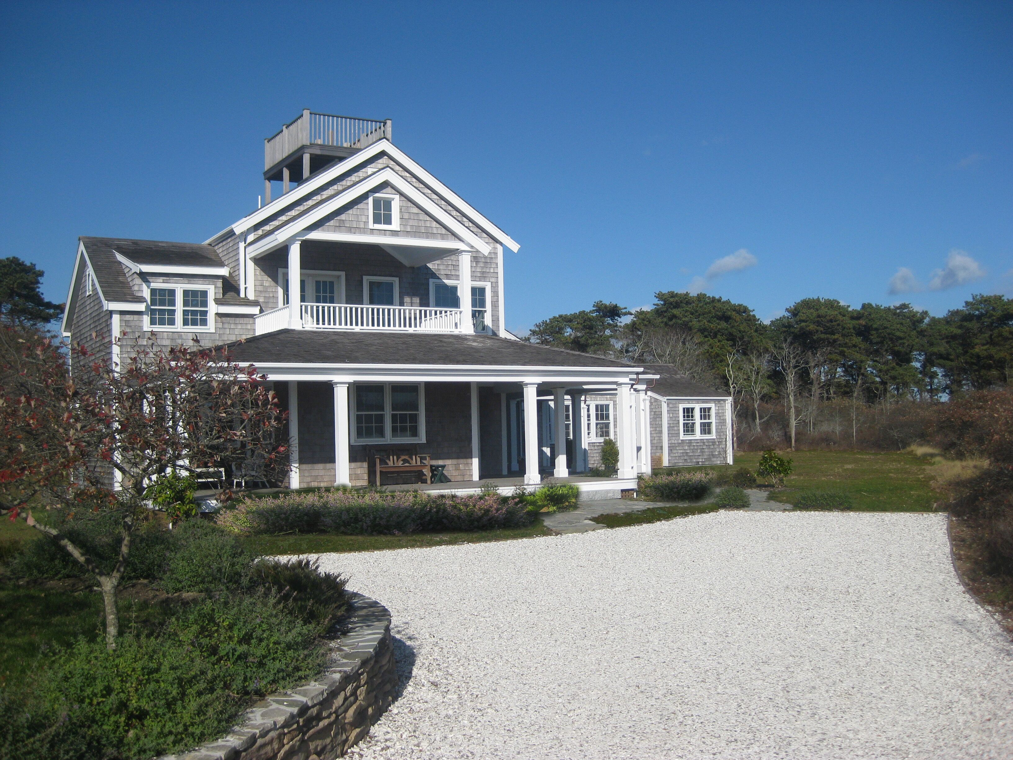 Spacious 5BR 7 bath Home on 3 Acres Near Beach/Bike Path/Shuttle Bus