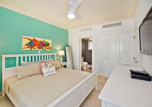 1 bedroom, in-room safe, iron/ironing board, WiFi - Playa Turquesa - K-103 - Premier Beachfront Ocean View/80mbps Wifi (Punta Cana)