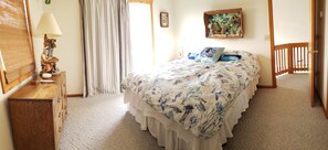 3 bedrooms, iron/ironing board, WiFi, bed sheets - 3 bedroom Sound Front 2Q& ,2 T, with Amazing Views, Windsurfing , Dock, 2 Decks, (Frisco)