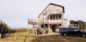 Exterior - 3 bedroom Sound Front 2Q& ,2 T, with Amazing Views, Windsurfing , Dock, 2 Decks, (Frisco)