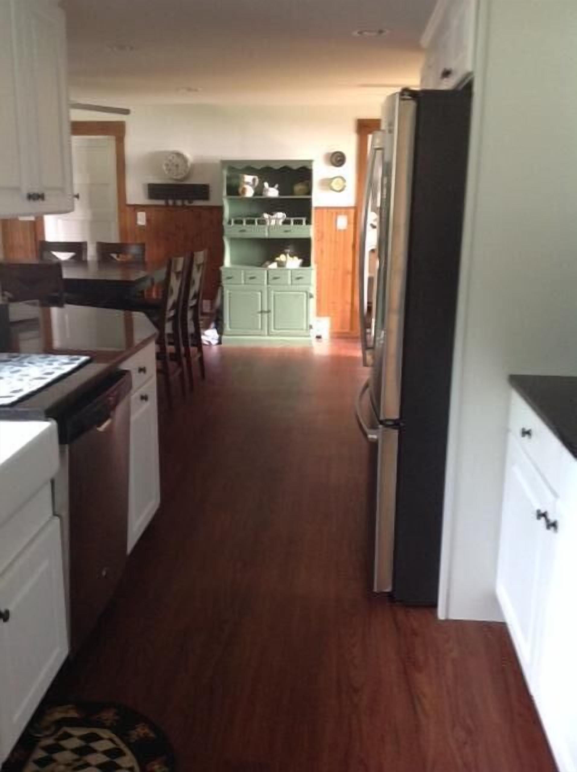 Lakefront Family Friendly Home with Beautiful Views of the Green Mountains