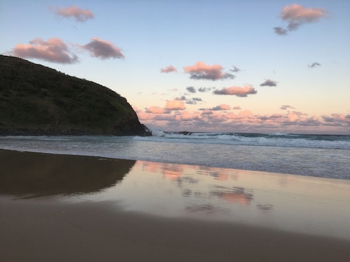 Red Cedar HideAway - Enjoy the beach and the tranquility of nature at its best !