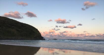 Red Cedar HideAway - Enjoy the beach and the tranquility of nature at its best !