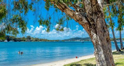 Located in the heart of the Gympie Terrace Noosaville