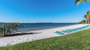 Unclassified image, 3 of 75, button - Sanibel Harbour Resort - Panoramic Beachfront Luxury 2/2 Condo! (Fort Myers)