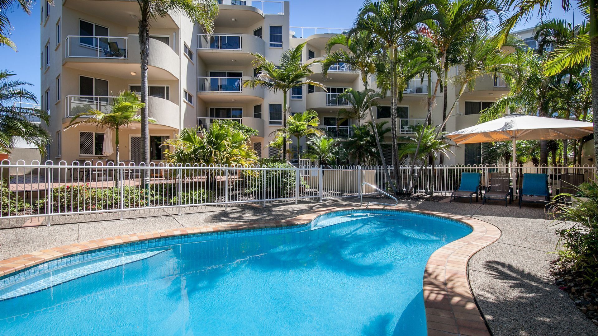 Burlington Holiday Apartments